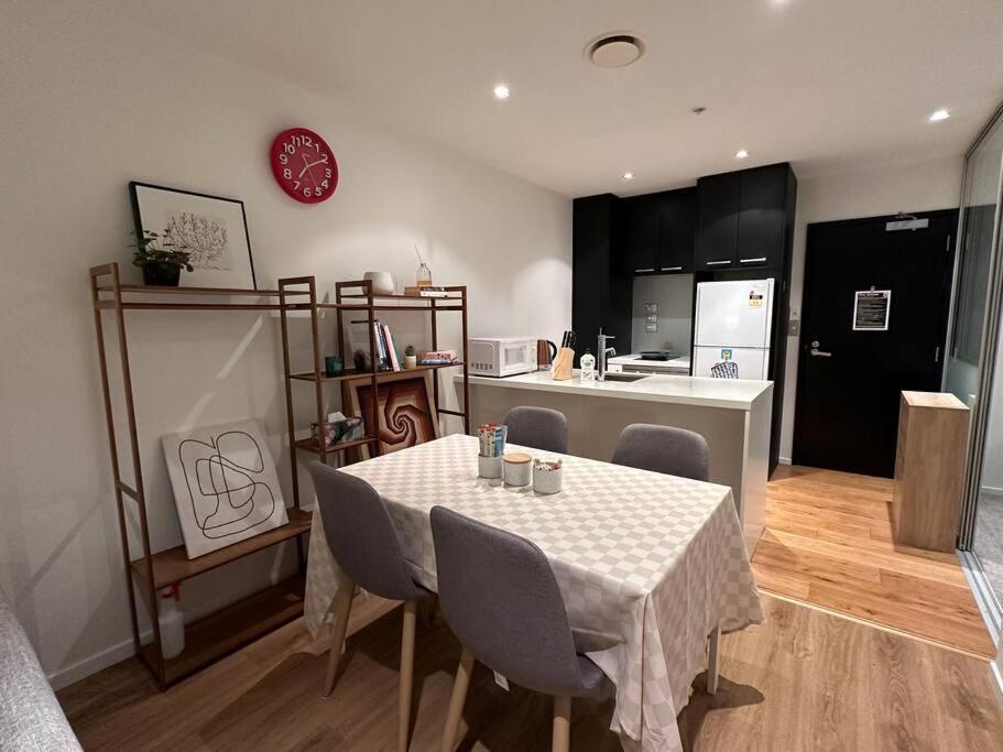 City Apartment With Sky Tower View Auckland Luaran gambar